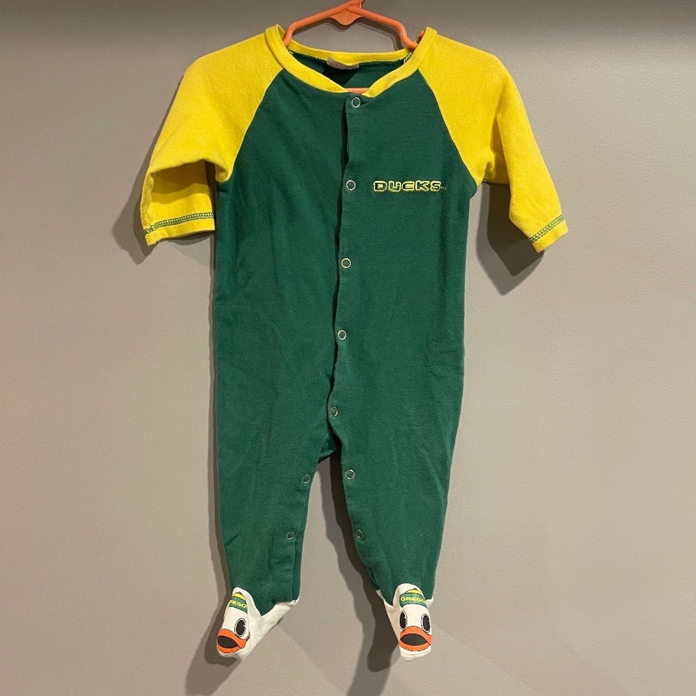 Zoozatz Oregon Ducks Baby 9 Month Bodysuit